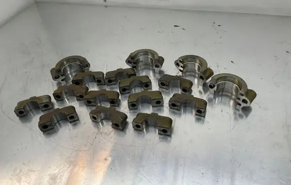 BMW 5 F10 F11 Camshaft holder 