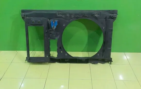 Peugeot 3008 I Radiator support slam panel 