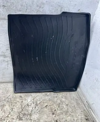 Porsche Macan (95B) Rubber trunk/boot mat liner 95B04480018 1111078 V017844