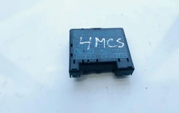 Mitsubishi Carisma Fuse box cover mr193494
