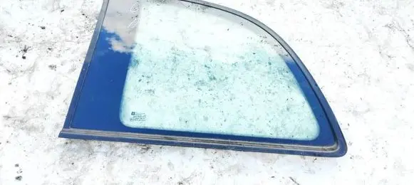 Opel Zafira A Rear side window AS2