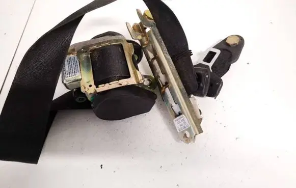 Mercedes-Benz E W210 Front seatbelt 1248600088