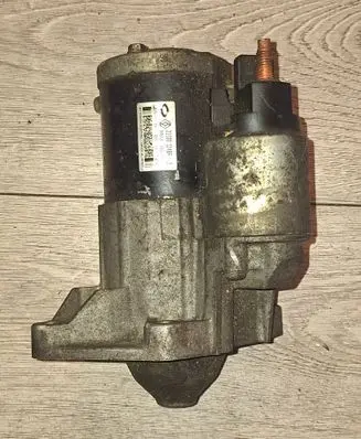 Renault Trafic III (X82) Starter motor 233003248R