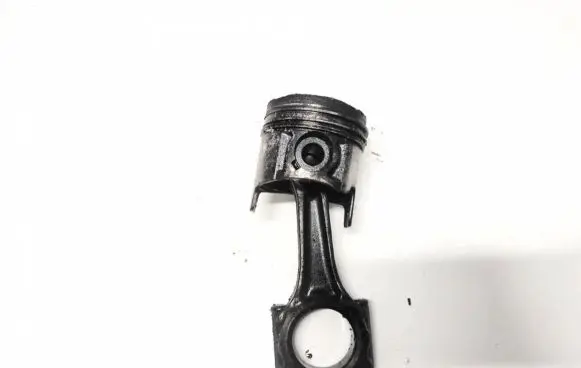 Opel Astra G Piston with connecting rod