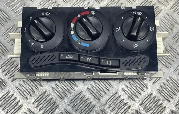 Mercedes-Benz A W168 Climate control unit 1688300485 HW43997 0122799