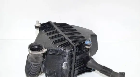 BMW i3 Air filter box 7642403 13717642403