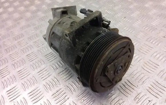 Renault Captur Air conditioning (A/C) compressor (pump) 926000217R