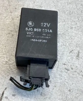 Skoda Fabia Mk2 (5J) Other relay 5j0959631a
