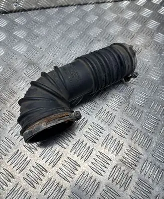 Mazda 3 III Air intake duct part SH0113221 K6805