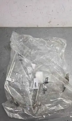 Land Rover Defender Fuel injector supply line/pipe LR125515 LR125516