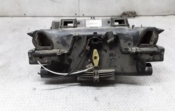 Mercedes-Benz Sprinter W901 W902 W903 W904 Interior heater climate box assembly A9018300461