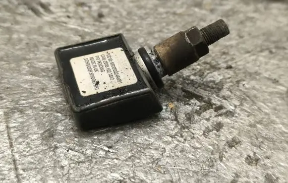 Subaru B9 Tribeca Tire pressure sensor 28103AG00A