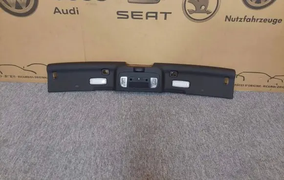 Audi A3 S3 8V Front seat light 8V7947135AC 8V7947135 8V7867360D