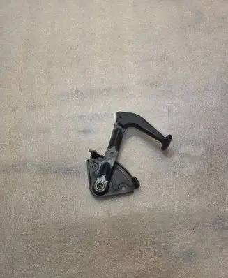 Audi A8 S8 D2 4D Engine bonnet (hood) release handle 