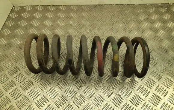 Mercedes-Benz S W126 Rear coil spring