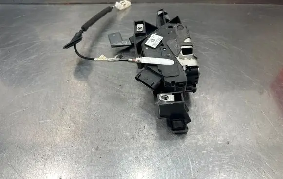 Ford Mondeo MK V Front door lock BM5AA21812BF C18985101