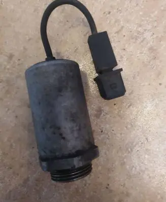 BMW 5 E39 Turbo solenoid valve Ft0968e 641483