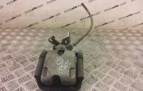 Opel Insignia A Rear brake caliper
