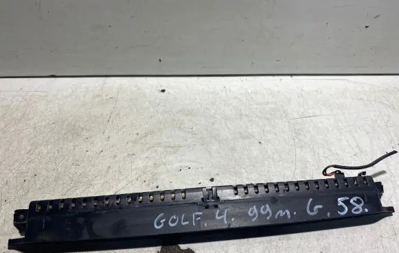 Volkswagen Golf IV Third/center stoplight 1J6945097C