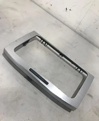 Volkswagen PASSAT B6 Radio/GPS head unit trim 3C0858069P