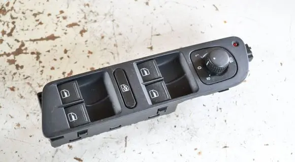 Volkswagen PASSAT B6 Electric window control switch 1K4959857B 1K0959565H