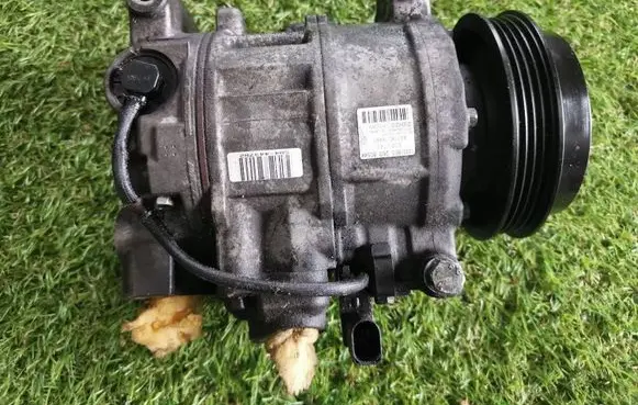 Audi A4 S4 B6 8E 8H Air conditioning (A/C) compressor (pump) 8e0260805ak
