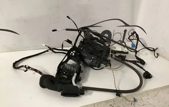 BMW 7 G11 G12 Rear door soft close latching motor 2581896 9372556 7386242