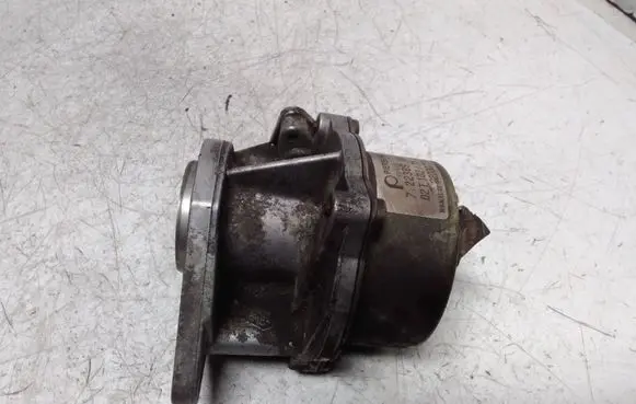 Renault Scenic I Vacuum pump 72238908F 02T1027109