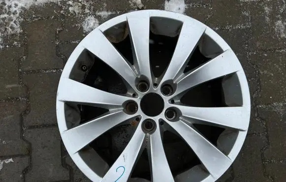 BMW 6 E63 E64 R18 alloy rim 6777352