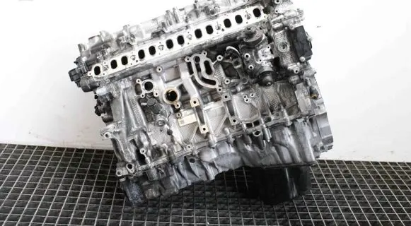 Land Rover Defender Engine AJ20D6