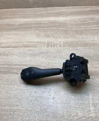 BMW 5 E39 Indicator stalk 8363668
