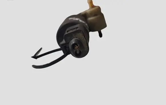 Seat Ibiza III (6L) Windscreen/windshield washer pump 1J0973722 PA6GBGF30