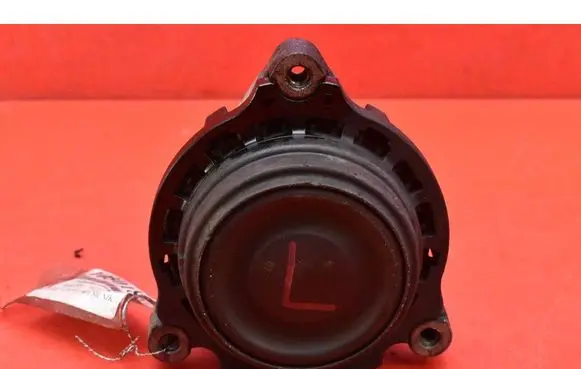 BMW 7 F01 F02 F03 F04 Engine mount vacuum valve 678765703