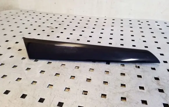 Mercedes-Benz C W204 Front door trim bar A2047200522