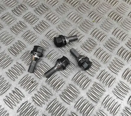 Volvo XC90 Nuts/bolts 31445039