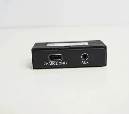 Audi Q5 SQ5 AUX in-socket connector 8W0035726