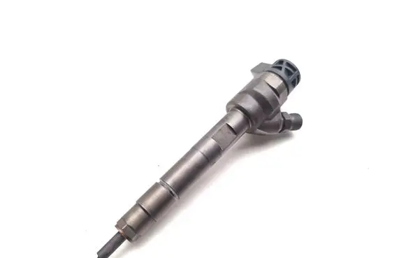 BMW 3 F30 F35 F31 Fuel injector 7810702 0445110382