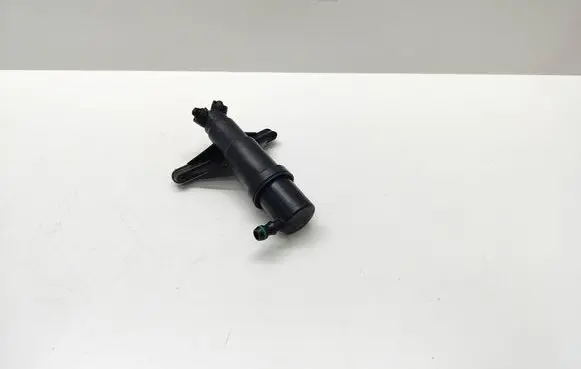 BMW 5 E60 E61 Headlight washer spray nozzle 3108082326 31080823261