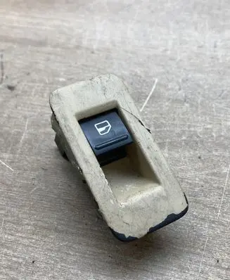 Volkswagen Touareg I Electric window control switch 7L6959851A