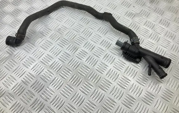 Volkswagen Tiguan Engine coolant pipe/hose 03L121131AA 5N0122157AM
