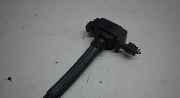 High voltage ignition coil