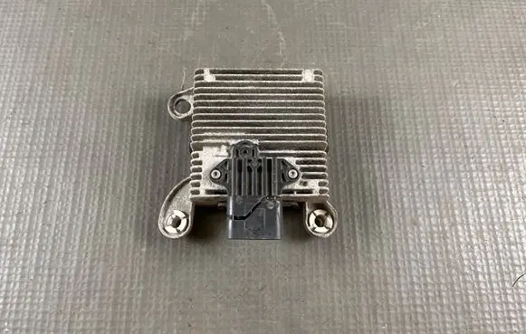 Peugeot 208 II Distronic sensor radar 9839967780
