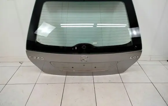 Mercedes-Benz C W203 Tailgate/trunk/boot lid 