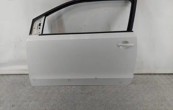 Volkswagen Up Door (2 Door Coupe) 1S3831311H