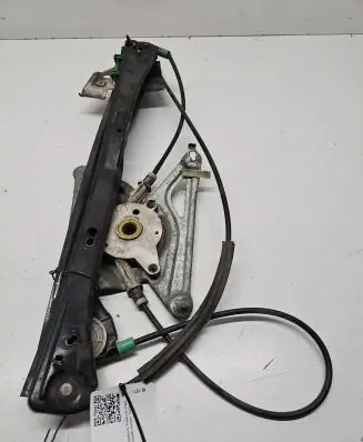 Front window lifting mechanism without motor