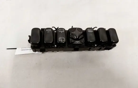 Mercedes-Benz A W168 Central console control unit 1688203610