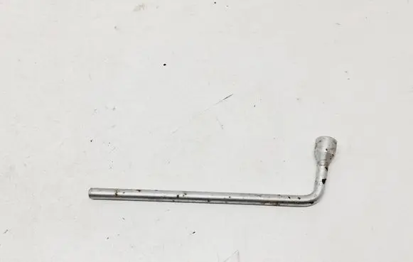 Mercedes-Benz C W203 Wheel nut wrench 1205810246