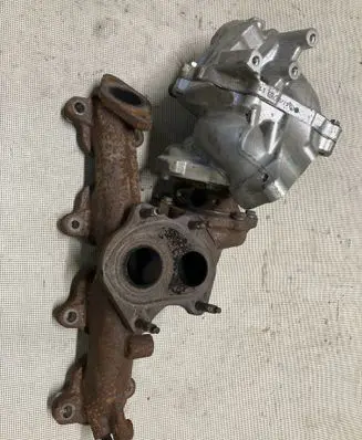 Nissan Navara D23 Turbo 144104619R