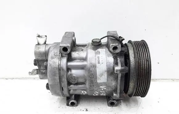 Volvo S40, V40 Air conditioning (A/C) compressor (pump) D709AS3