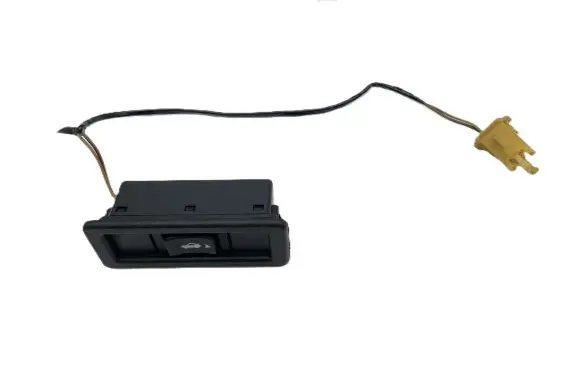 Jaguar XJ X40 Tailgate/boot open switch button DBC5028